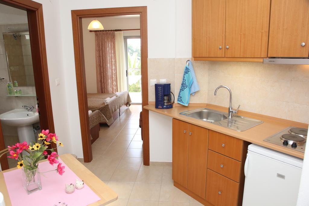 Kastoria Hotel Apartments Hanioti Kamer foto